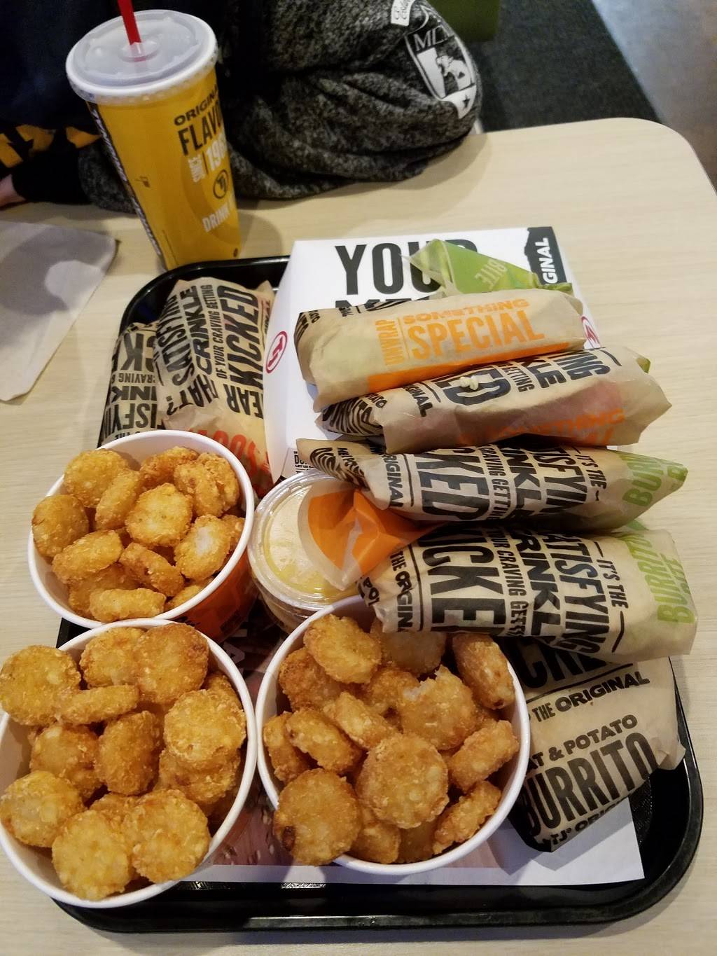 Taco Johns | restaurant | 1917 Lincoln Way, Clinton, IA 52732, USA | 5632435271 OR +1 563-243-5271