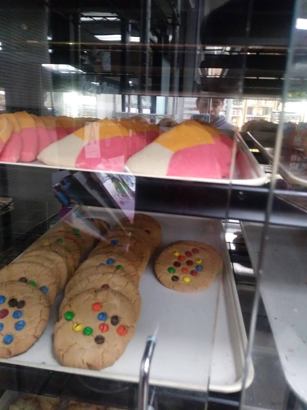 R&M Pastries, Inc. | bakery | 1565 W Holt Ave # 1, Pomona, CA 91768, USA | 9094694609 OR +1 909-469-4609