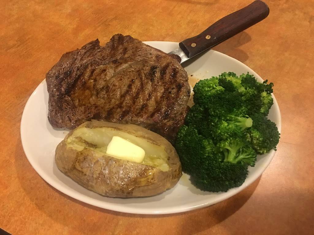 Mimmos Italian Restaurant | restaurant | 120 S Division St, Norris City, IL 62869, USA | 6183783004 OR +1 618-378-3004