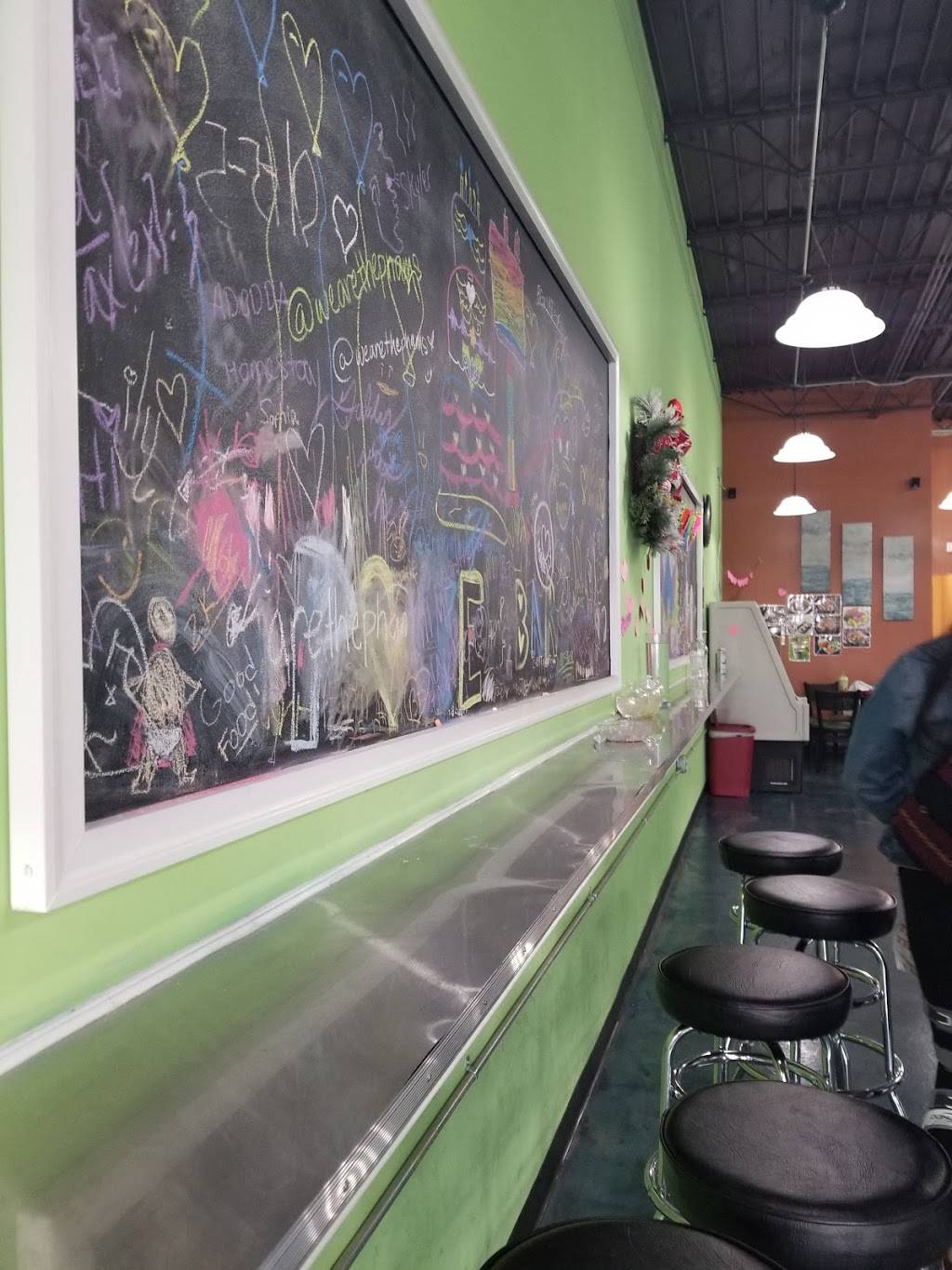 Poke Bar | restaurant | 6575 N Oak Trafficway, Gladstone, MO 64118, USA | 8164366667 OR +1 816-436-6667