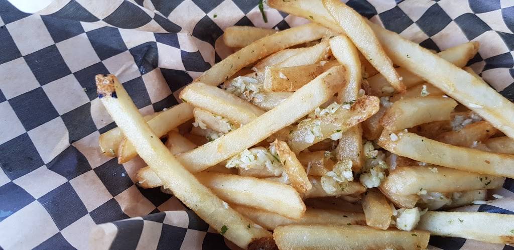 Pine Street Burgers-Pine Creek | restaurant | 736 Taylorville Rd #D, Grass Valley, CA 95949, USA | 5308025311 OR +1 530-802-5311