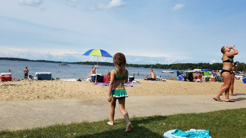 HERINGS SAND BAR | restaurant | 345 Sandy Beach Rd, Lake Mills, WI 53551, USA | 9206483227 OR +1 920-648-3227