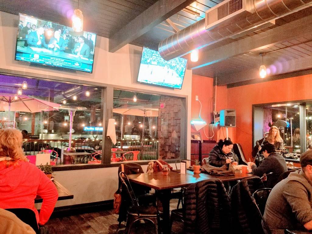 Boneheads Texas BBQ | restaurant | 3422 Mt Diablo Blvd, Lafayette, CA 94549, USA | 9252624227 OR +1 925-262-4227