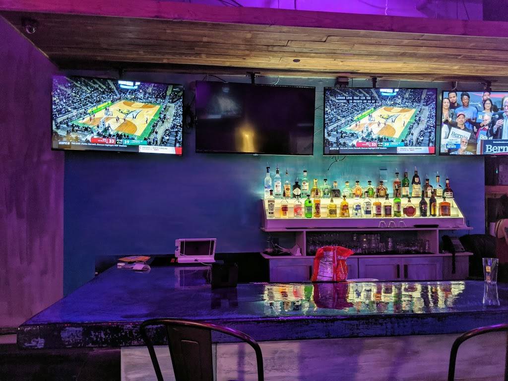 Blowfish Bar | restaurant | 510 Glenwood Ave #103, Raleigh, NC 27603, USA | 9198967516 OR +1 919-896-7516