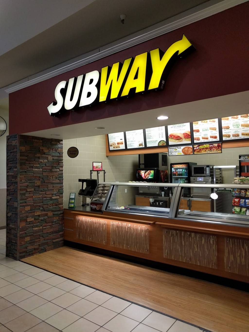 Subway | meal takeaway | 1928 S Commons C-6, Federal Way, WA 98003, USA | 2539466787 OR +1 253-946-6787