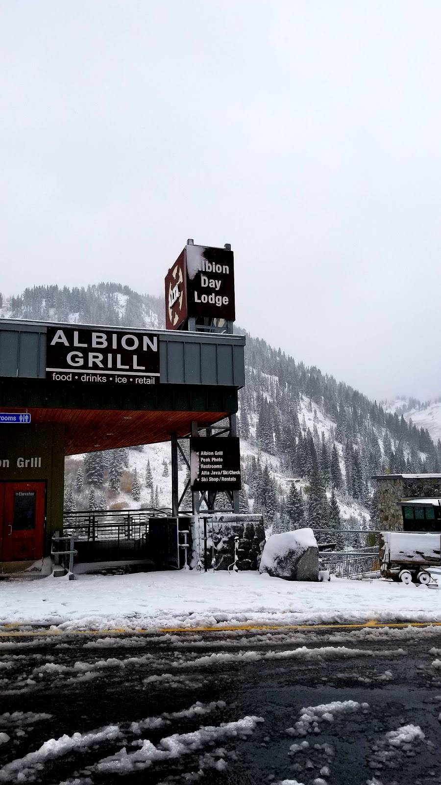 Albion Grill | restaurant | 10520 E Day Lodge Rd, Alta, UT 84092, USA | 8018607507 OR +1 801-860-7507