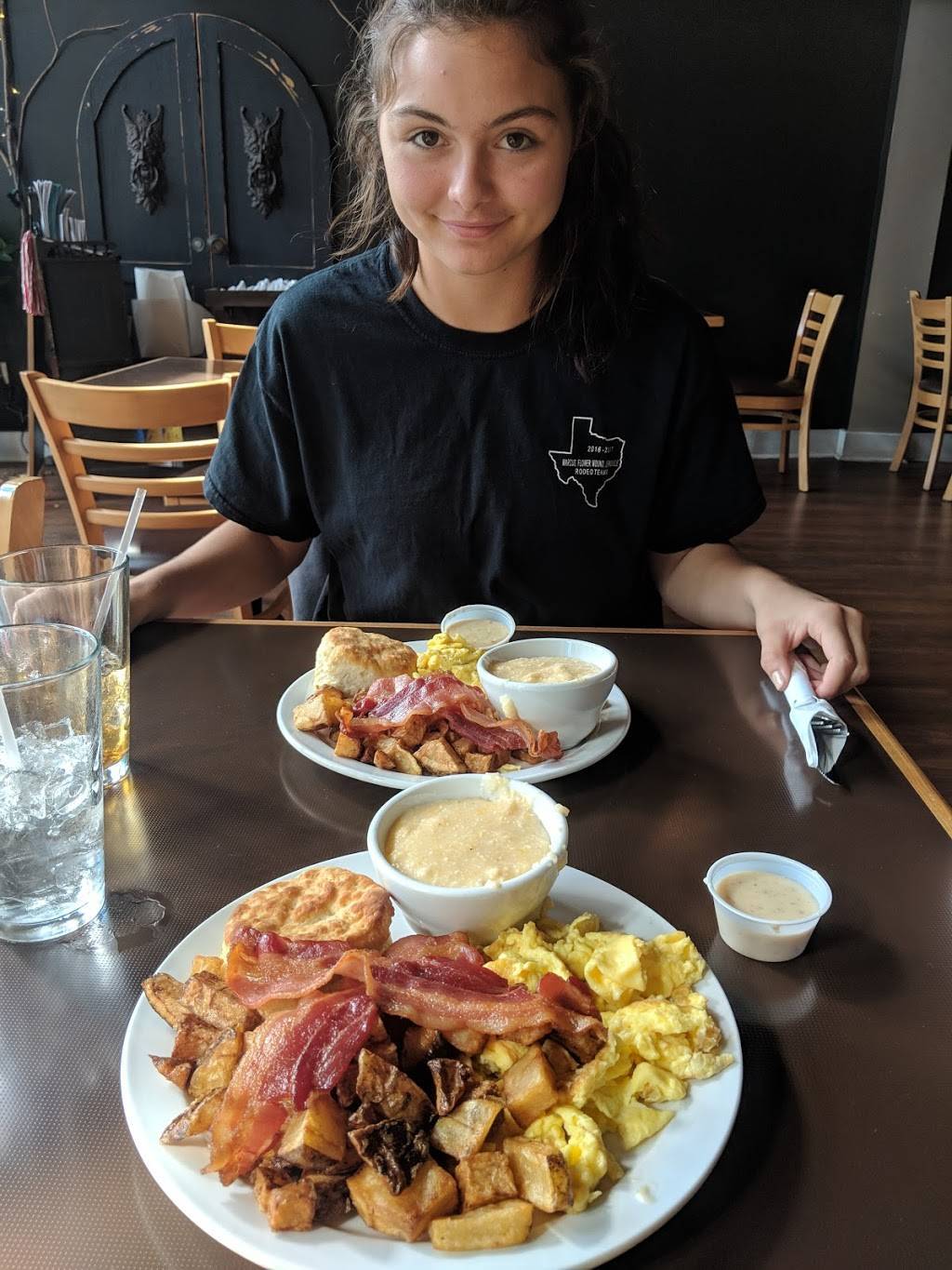 Sweet Home Food Bar | restaurant | 2218 University Blvd, Tuscaloosa, AL 35401, USA | 2057649346 OR +1 205-764-9346