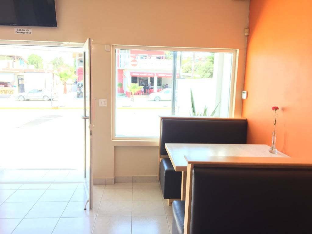 Virgilios Pizza Norte | restaurant | Blvd. Sharp#74 Col. Salinas de Gortari, Amp Lucio Blanco, 22706 Rosarito, B.C., Mexico | 016616133666 OR +52 661 613 3666