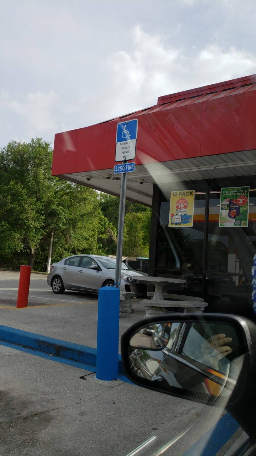 Hardees | restaurant | 241 US-17, East Palatka, FL 32131, USA | 9043286469 OR +1 904-328-6469