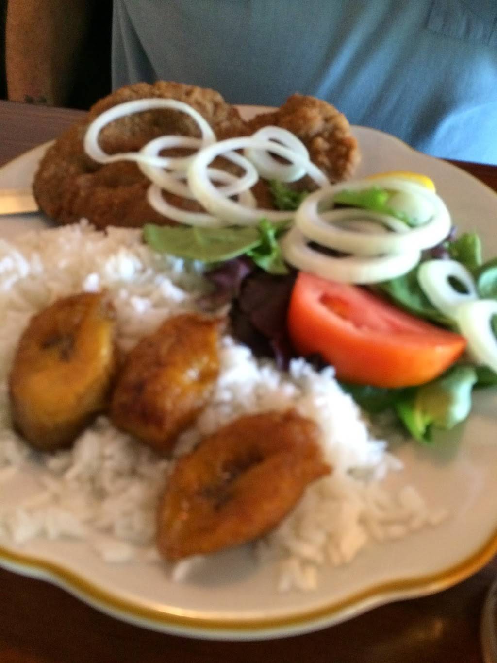 El Criollo Cuban Bar & Grill | restaurant | 916 W Burbank Blvd, Burbank, CA 91506, USA | 8182600211 OR +1 818-260-0211