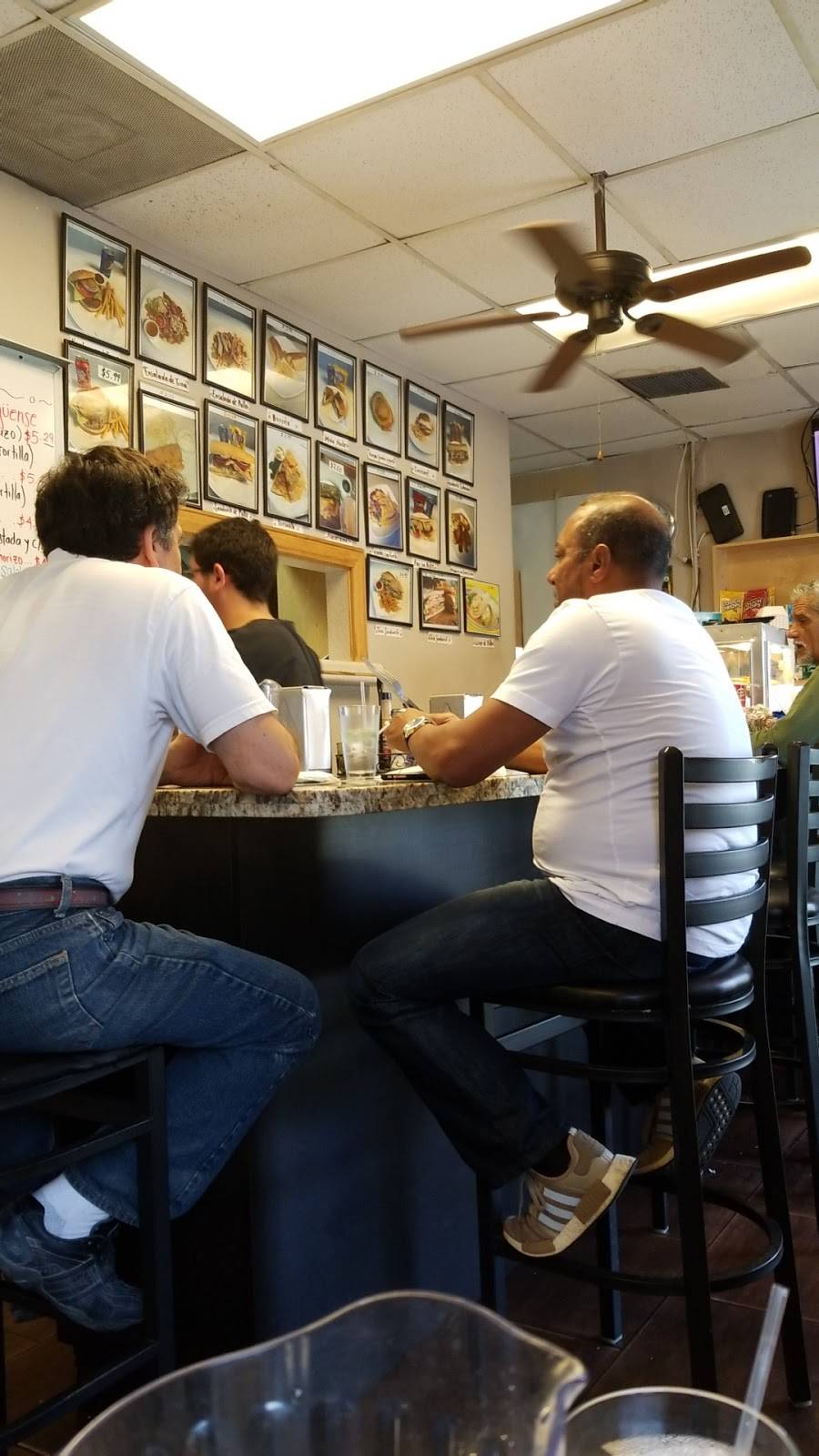 Sabores latinos | meal delivery | 14145 SW 142nd Ave, Miami, FL 33186, USA | 3052335772 OR +1 305-233-5772