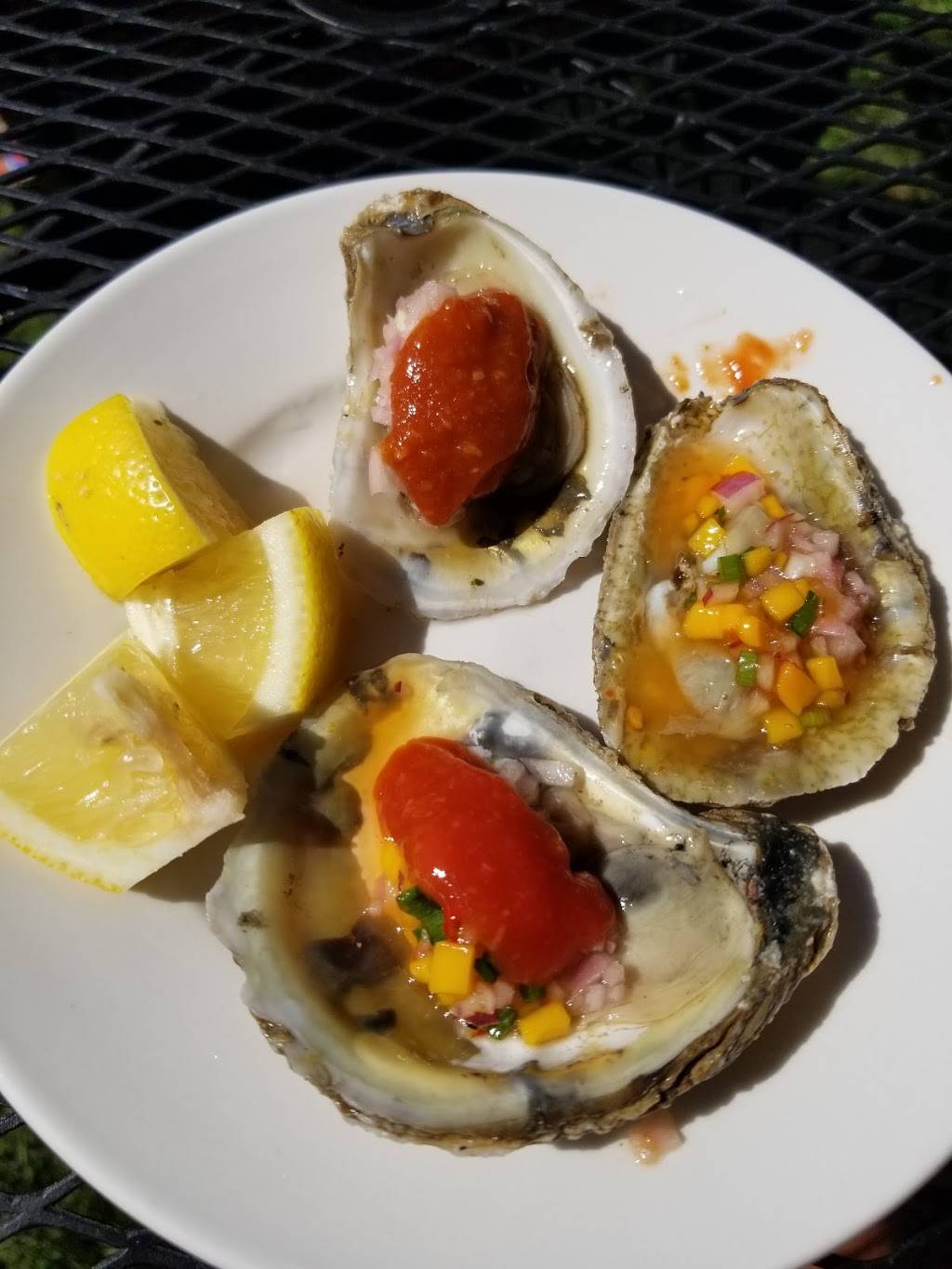 Chief ONeills Pub & Restaurant | restaurant | 3471 N Elston Ave, Chicago, IL 60618, USA | 7735833066 OR +1 773-583-3066