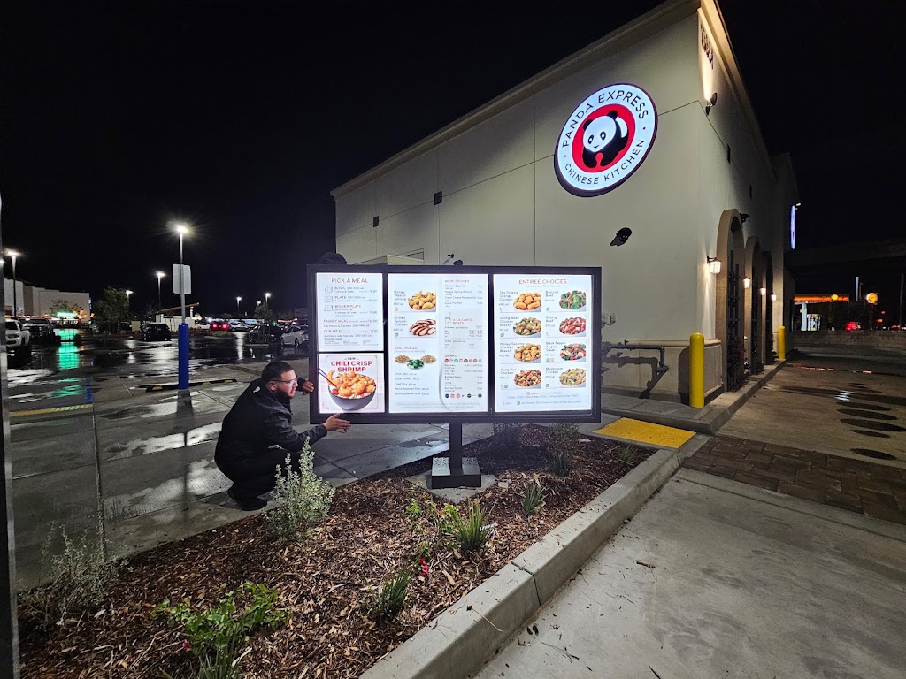 Panda Express | restaurant | 16858 San Bernardino Ave, Fontana, CA 92335, USA | 9096181198 OR +1 909-618-1198