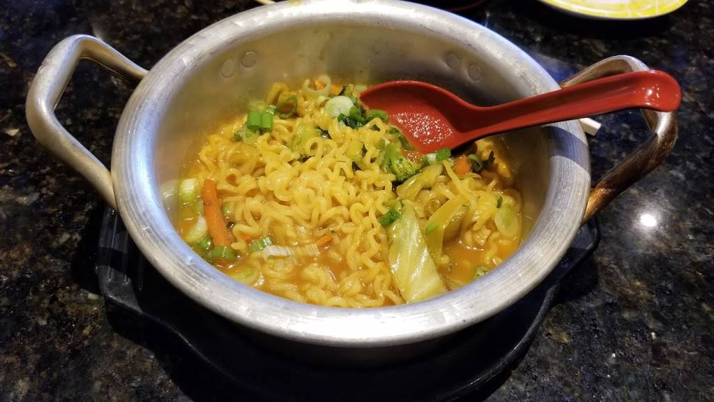 Hot Pot N Sushi | restaurant | 10127 NE Cascades Pkwy, Portland, OR 97220, USA | 5032846075 OR +1 503-284-6075