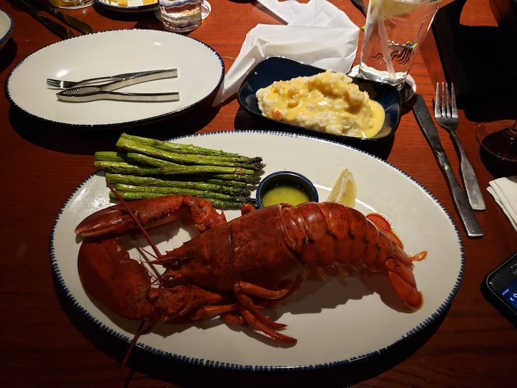 Red Lobster | restaurant | 5656 S Wadsworth Blvd, Littleton, CO 80123, USA | 3039781416 OR +1 303-978-1416