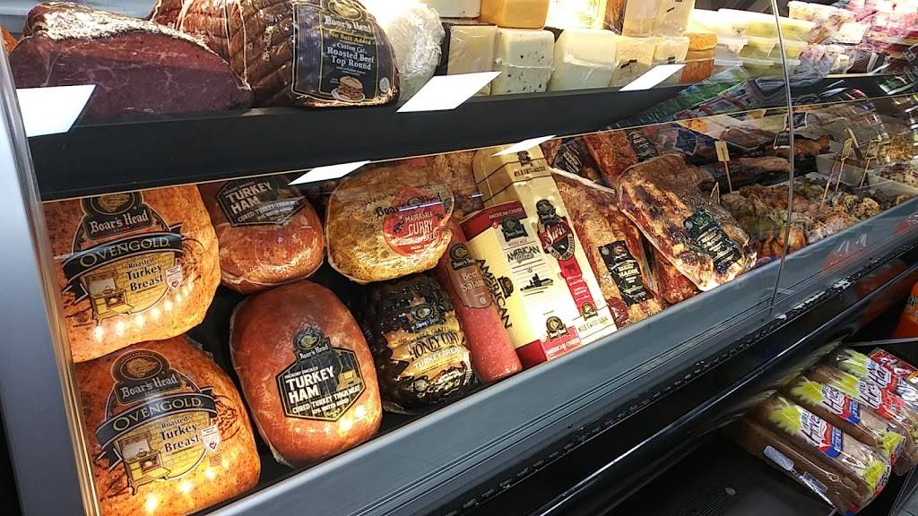 Tolins Gourmet Deli | restaurant | 2050 Clove Rd, Staten Island, NY 10304, USA | 7184423878 OR +1 718-442-3878