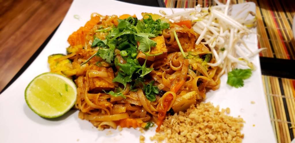 Fuze Asian Grille - Asian Fusion Restaurant of Buffalo | restaurant | 1424 Millersport Hwy, Buffalo, NY 14221, USA | 7169063446 OR +1 716-906-3446