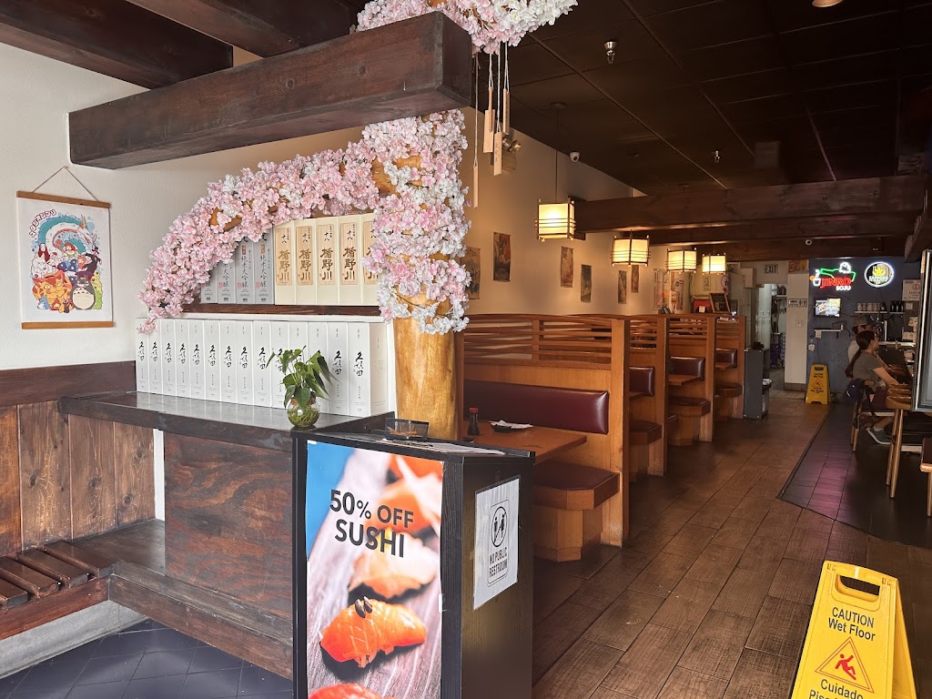 Dai Sushi | restaurant | 16492 Beach Blvd, Westminster, CA 92683, USA | 7143696226 OR +1 714-369-6226
