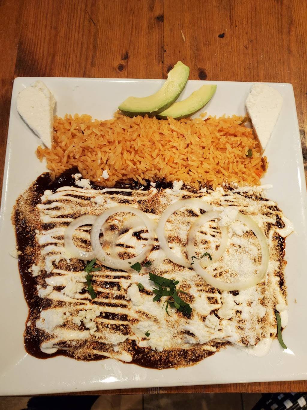 Mercado Ariana deli | restaurant | 30 Giffords Ln, Staten Island, NY 10308, USA | 7182270700 OR +1 718-227-0700