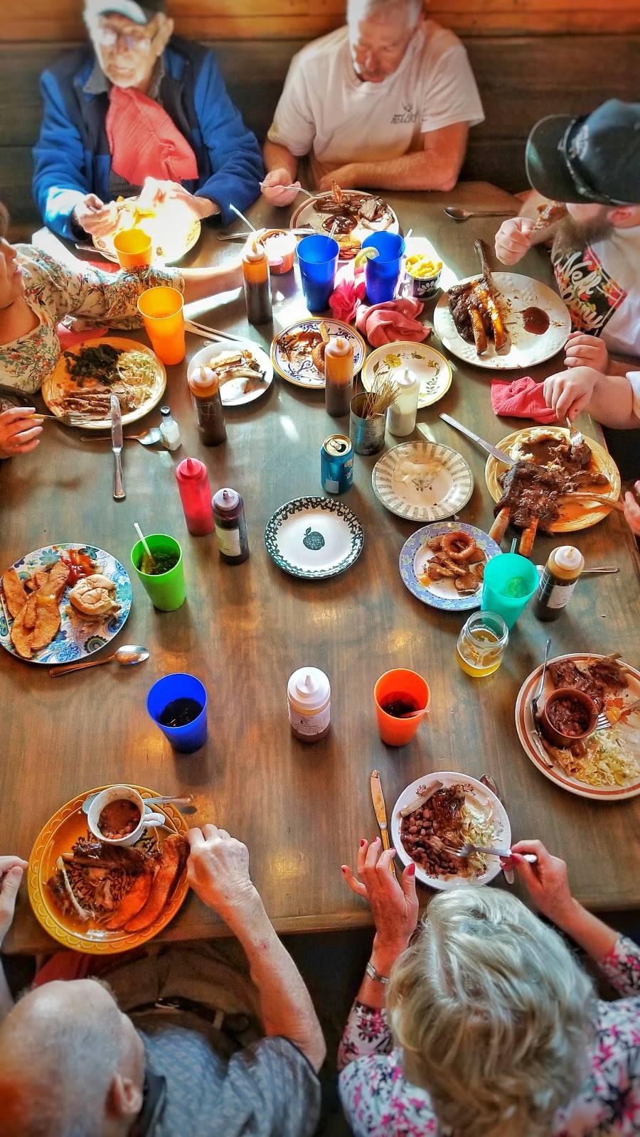 Billie Hills Hillbillie BBQ | restaurant | 4504, 106 Pierce Ave, Manteca, CA 95336, USA | 2092391227 OR +1 209-239-1227