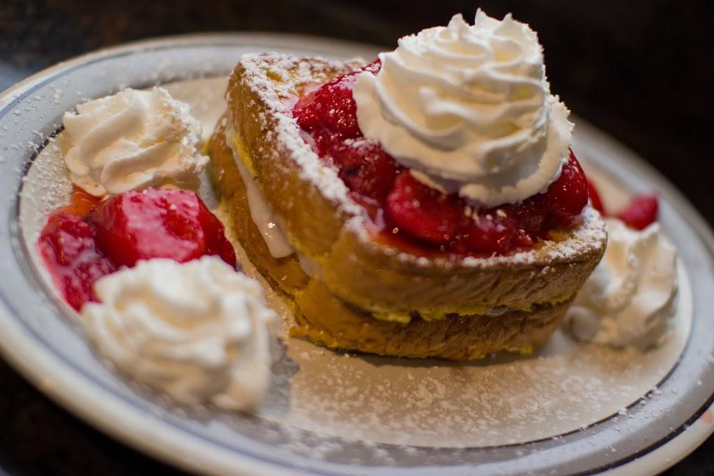 Leos Coney Island | restaurant | 6080 28th St SE, Grand Rapids, MI 49546, USA | 6162853300 OR +1 616-285-3300