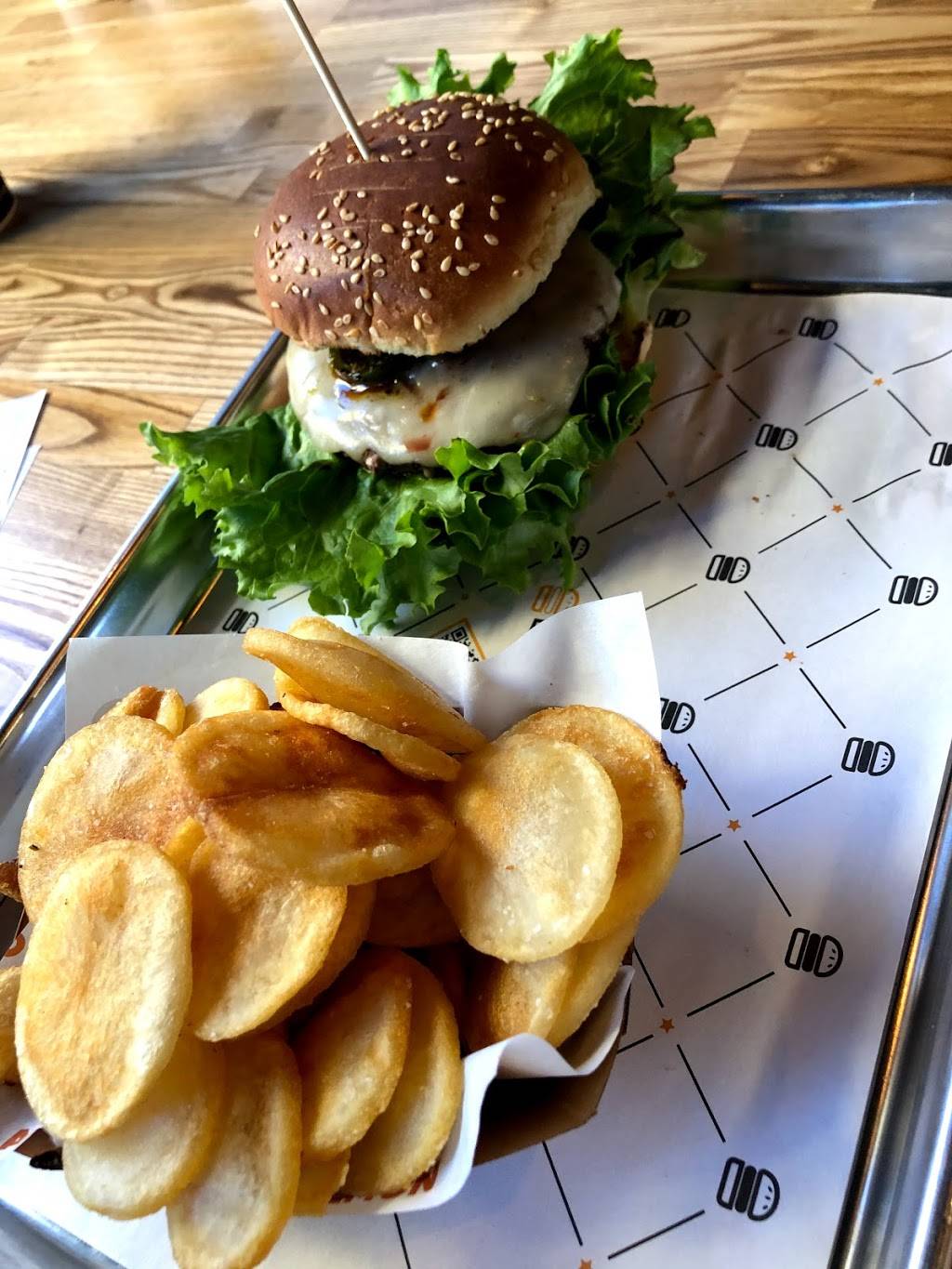 BurgerIM | restaurant | 414 2A N, Orange St, Redlands, CA 92374, USA | 9097921792 OR +1 909-792-1792