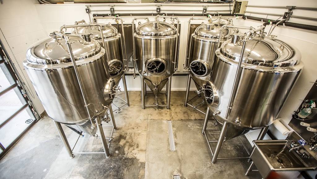 Smoke Brewing Company | restaurant | 209 SE Main St, Lees Summit, MO 64063, USA | 8165252337 OR +1 816-525-2337