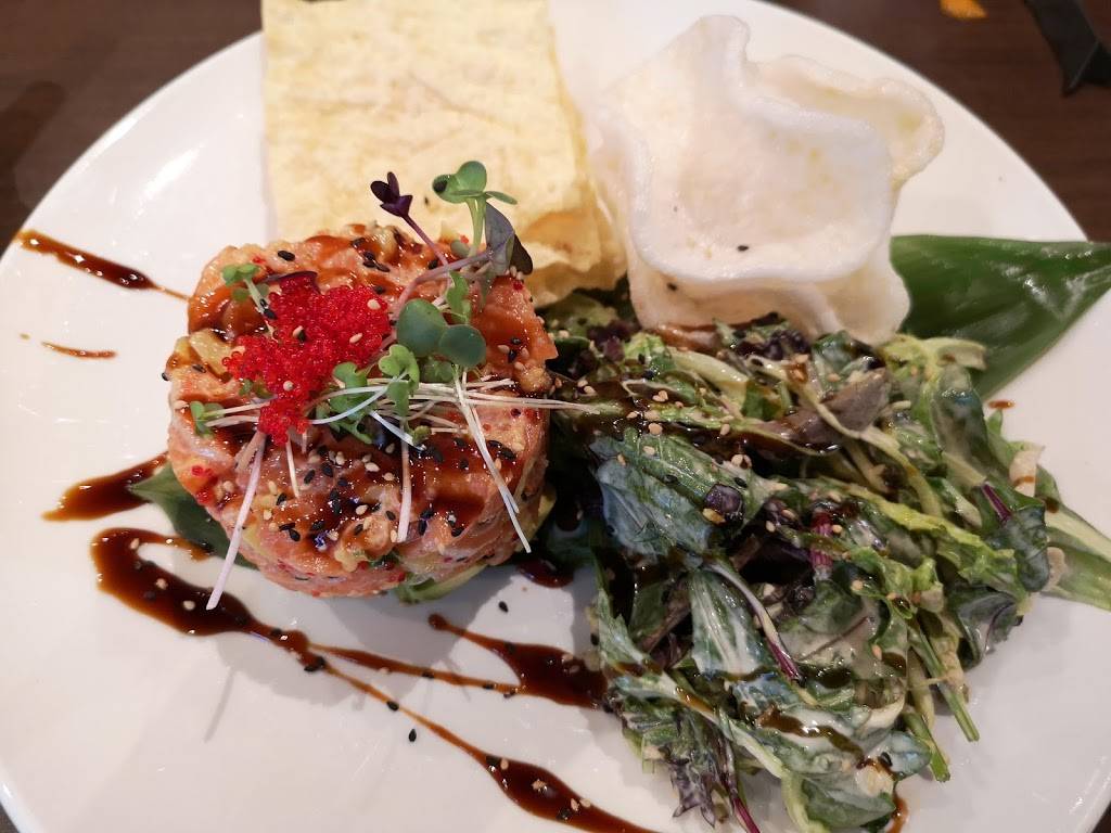 Mika Sushi Bar Fine Cuisine Asiatique | restaurant | 1 Boulevard de Sardaigne, Candiac, QC J5R 0L5, Canada | 4504448988 OR +1 450-444-8988