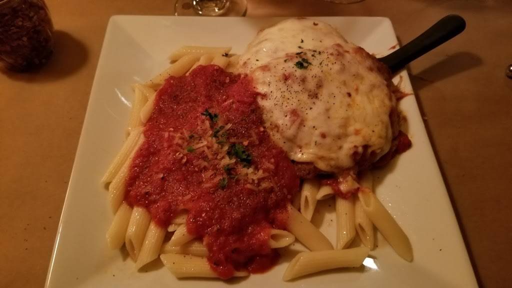 Robertos Restaurant | restaurant | 223 Pleasant St, Northampton, MA 01060, USA | 4135840204 OR +1 413-584-0204