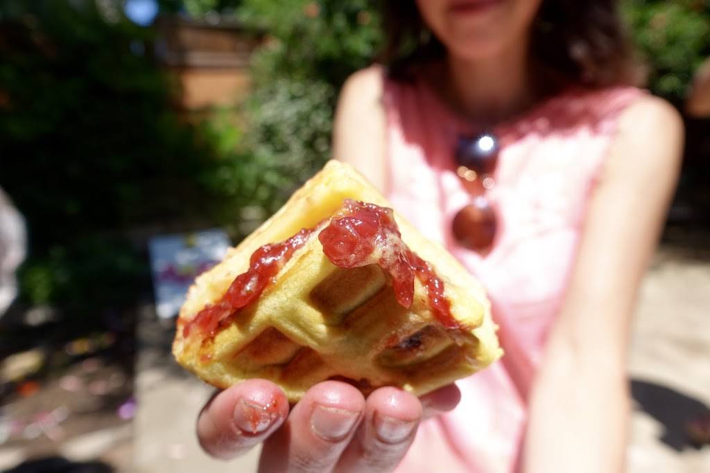 Ooga Booga Waffles | restaurant | 5000 Burnet Rd, Austin, TX 78756, USA | 8177276954 OR +1 817-727-6954