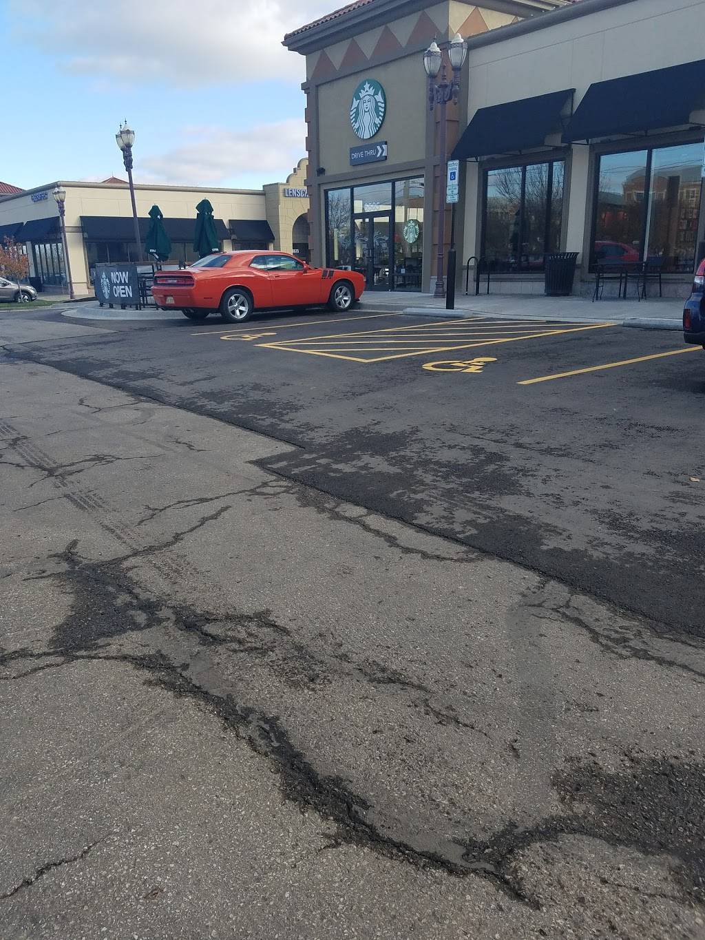 Starbucks | cafe | 6585 W 119th St, Overland Park, KS 66209, USA | 9133385447 OR +1 913-338-5447