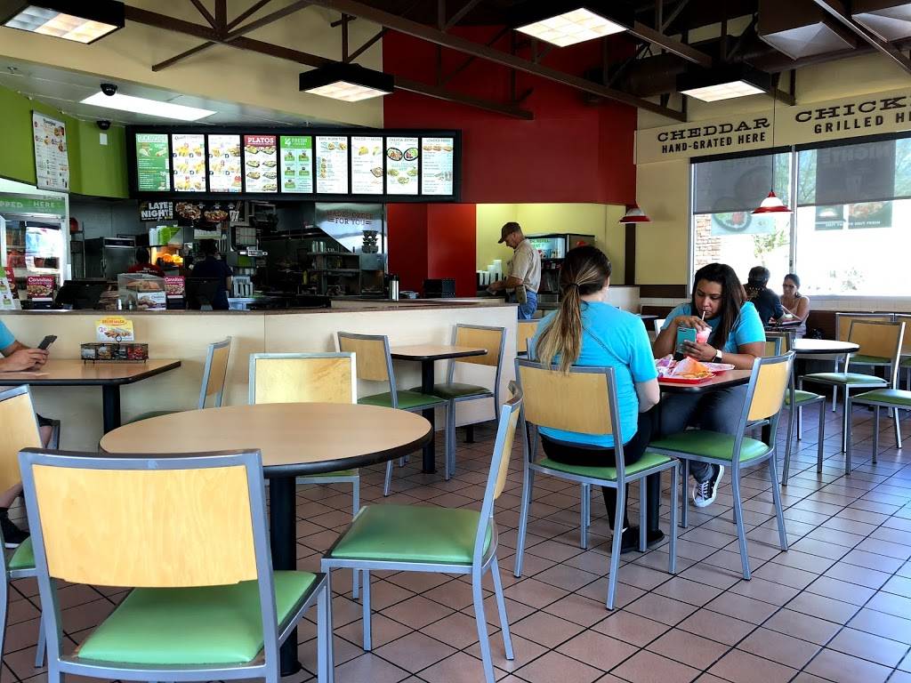Del Taco | meal takeaway | 5601 Ramon Rd C, Palm Springs, CA 92262, USA | 7603225168 OR +1 760-322-5168