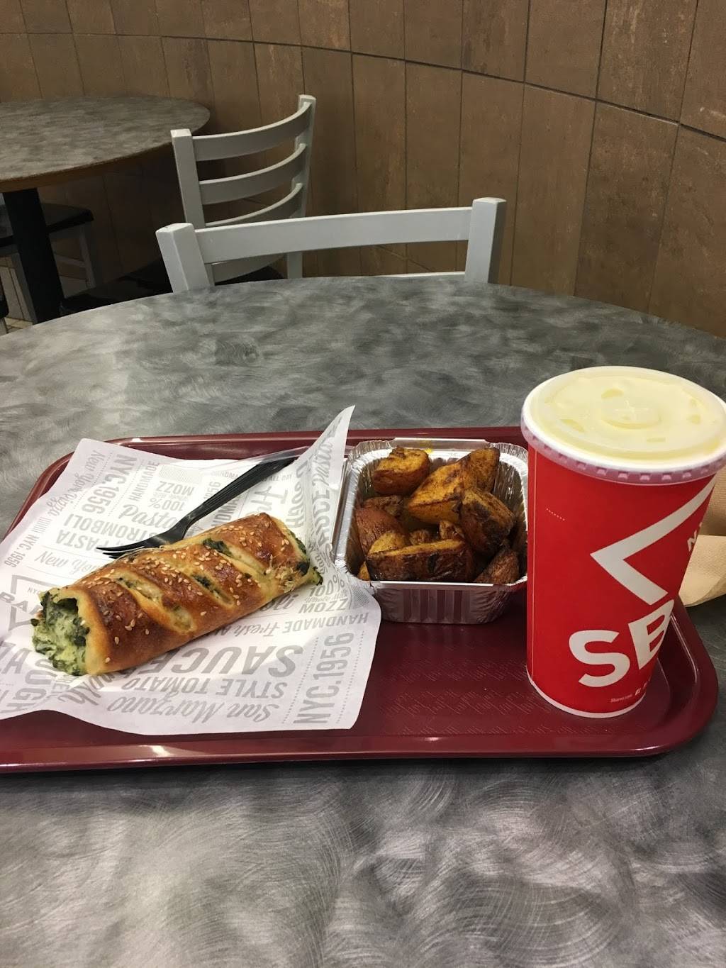 Sbarro | restaurant | 5300 S 76th St #102, Greendale, WI 53129, USA | 4144210668 OR +1 414-421-0668