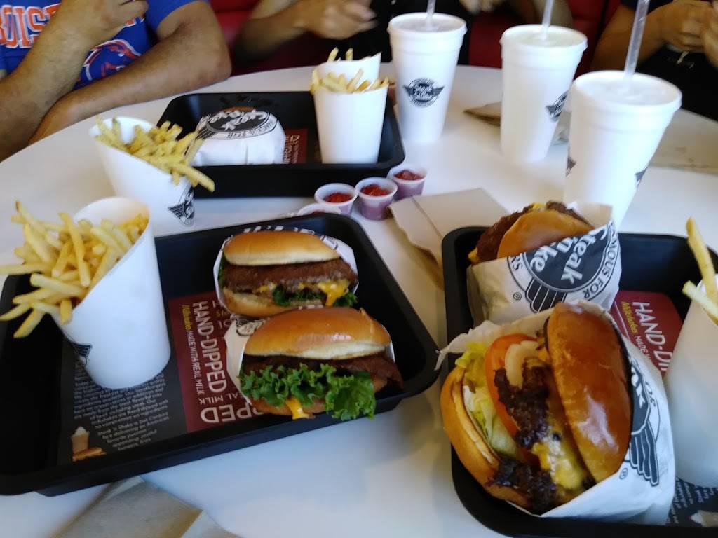 Steak n Shake | restaurant | 1795 S Alameda, Compton, CA 90220, USA | 3106350081 OR +1 310-635-0081