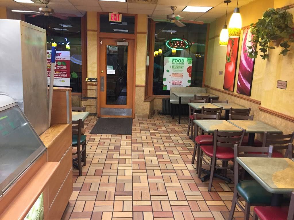 Subway | restaurant | 703 Liberty Ave, Pittsburgh, PA 15222, USA | 4124347827 OR +1 412-434-7827