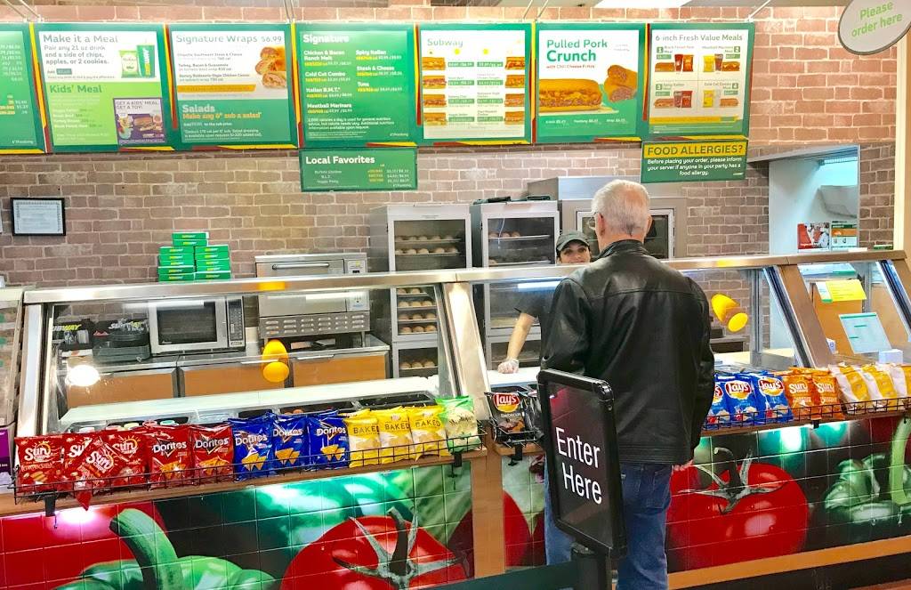 Subway | restaurant | 66-4 Parkhurst Rd, Chelmsford, MA 01824, USA | 9786545270 OR +1 978-654-5270