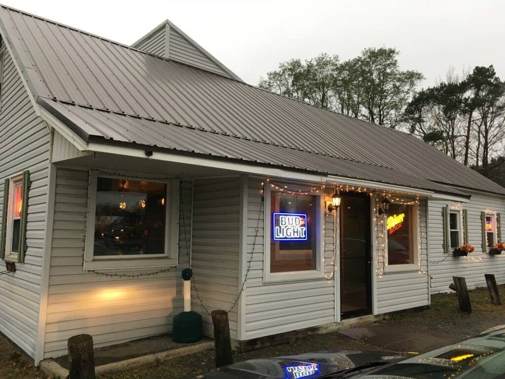 Jonny Bs Tavern | restaurant | 8345 New Floyd Rd, Rome, NY 13440, USA | 3152064045 OR +1 315-206-4045