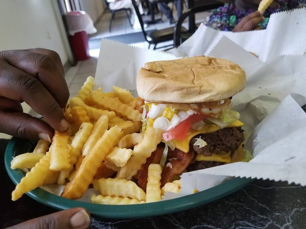 This Iz It | restaurant | 2831 NE 23rd St A, Oklahoma City, OK 73121, USA | 4056018686 OR +1 405-601-8686