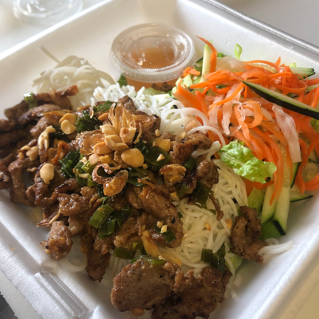 Vietnomz Mobile Cuisine | restaurant | 601 S 11th St, Waco, TX 76706, USA | 2542947855 OR +1 254-294-7855