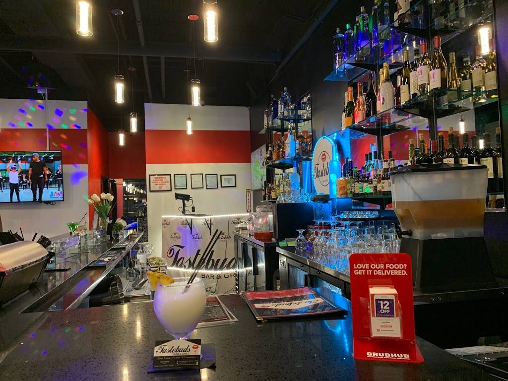 Tastebuds Bar & Grill | restaurant | 7300 N Western Ave, Chicago, IL 60645, USA | 7732937567 OR +1 773-293-7567