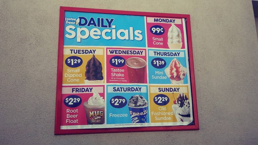 Wienerschnitzel | restaurant | 3591 Bradshaw Rd, Sacramento, CA 95827, USA | 9169705470 OR +1 916-970-5470