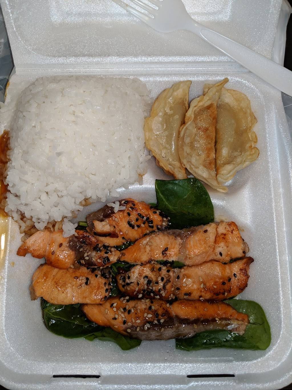 Sushi Burrito | restaurant | 2672 N Hill Field Rd #2, Layton, UT 84041, USA | 8015250909 OR +1 801-525-0909