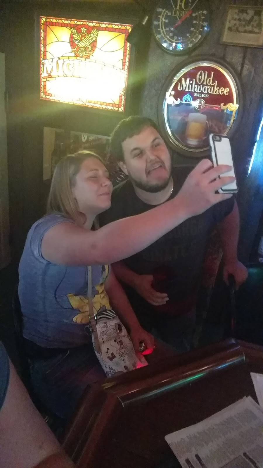 Trio Lounge & Restaurant | restaurant | 1694 N Main St, Washington, PA 15301, USA | 7242225109 OR +1 724-222-5109