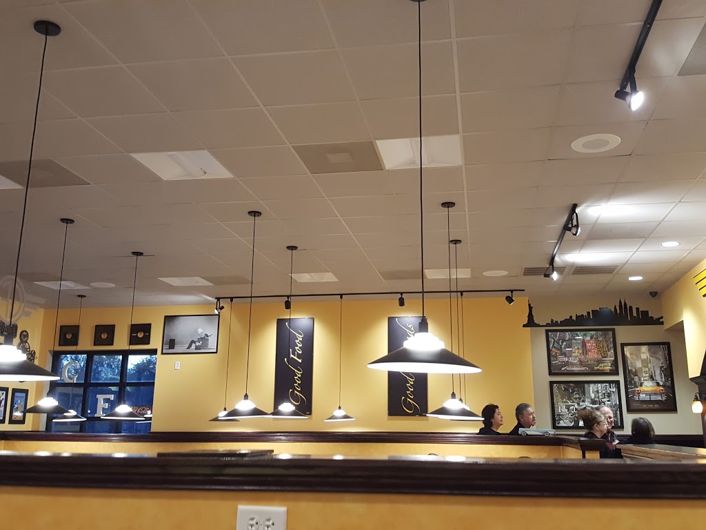 Goldfingers of Saraland | restaurant | 1020 Industrial Pkwy, Saraland, AL 36571, USA | 2512172914 OR +1 251-217-2914