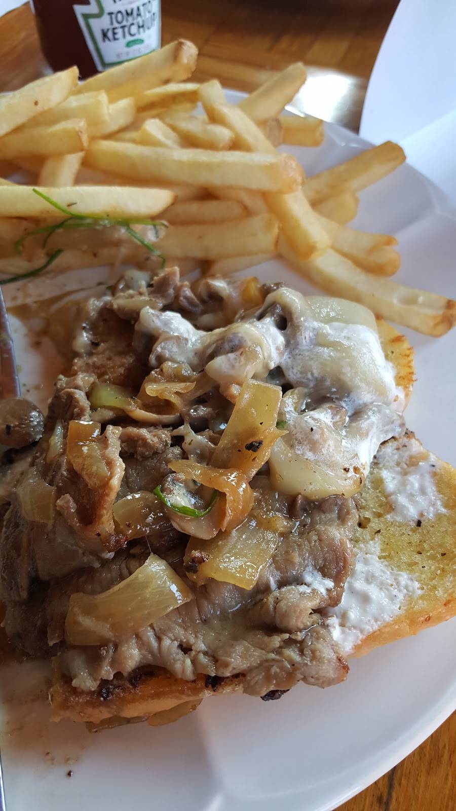 The Adams Mill Restaurant | restaurant | 165 Adams St, Manchester, CT 06042, USA | 8606464039 OR +1 860-646-4039