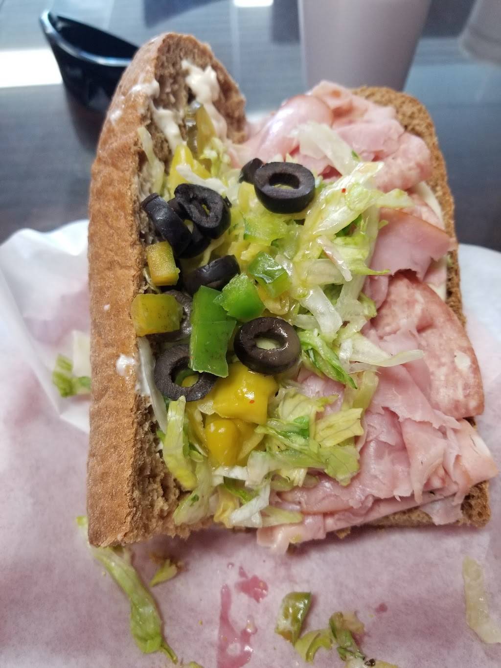 Vitellis Deli | restaurant | 12401 Hesperia Rd #7, Victorville, CA 92395, USA | 7608431965 OR +1 760-843-1965