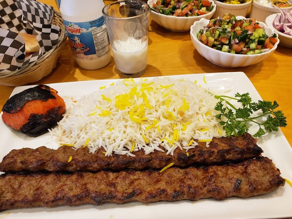 Belle Bar and Restaurant | restaurant | 4949 Bathurst St, North York, ON M2R 1Y1, Canada | 4162220033 OR +1 416-222-0033