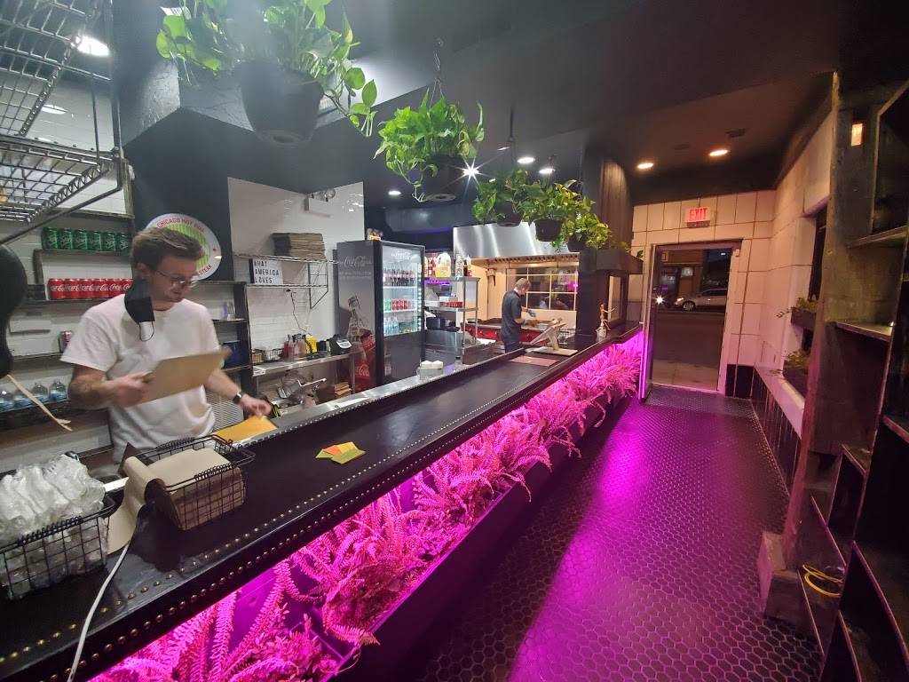 Lawn Restaurant - Hamburger • Philly Cheesesteak • Waffles | restaurant | 1141 N Ashland Ave, Chicago, IL 60622, USA | 7739048608 OR +1 773-904-8608