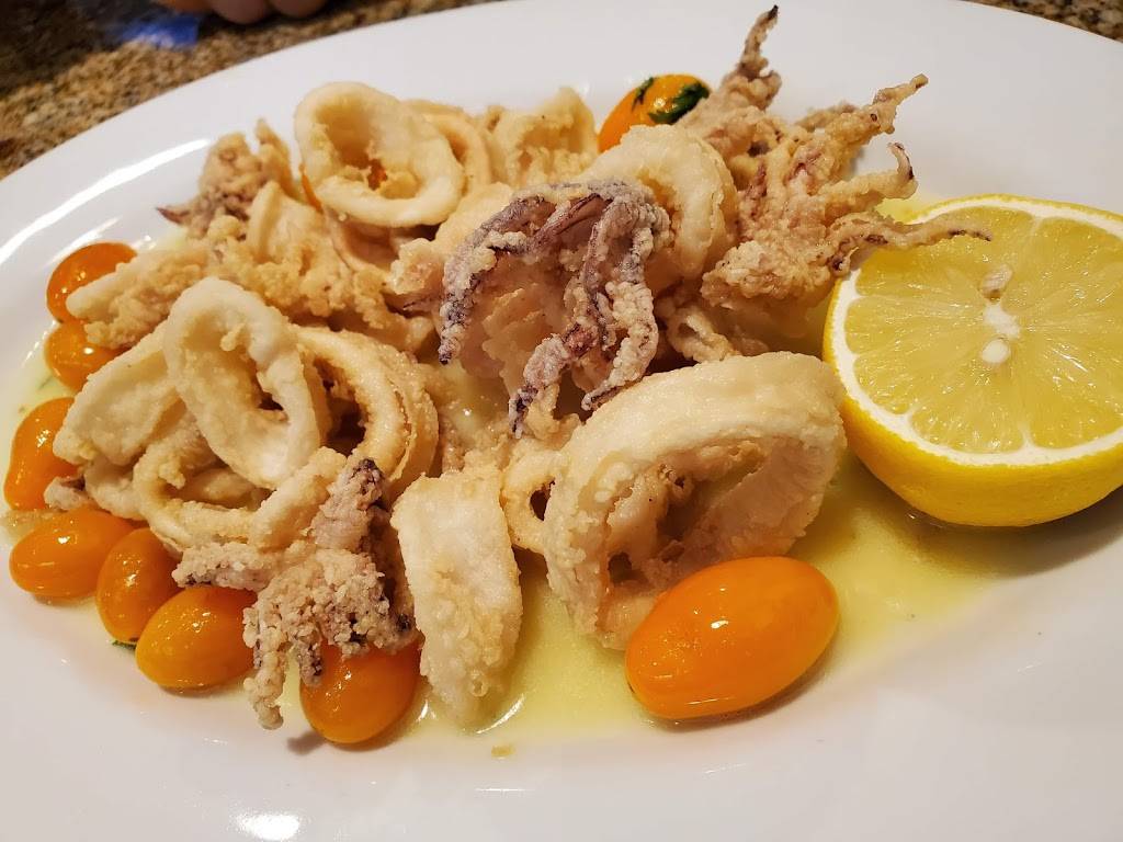 Avellino’s Italian Restaurant | restaurant | 5869 W Atlantic Ave Suite A3, Delray Beach, FL 33484, USA | 5613323544 OR +1 561-332-3544