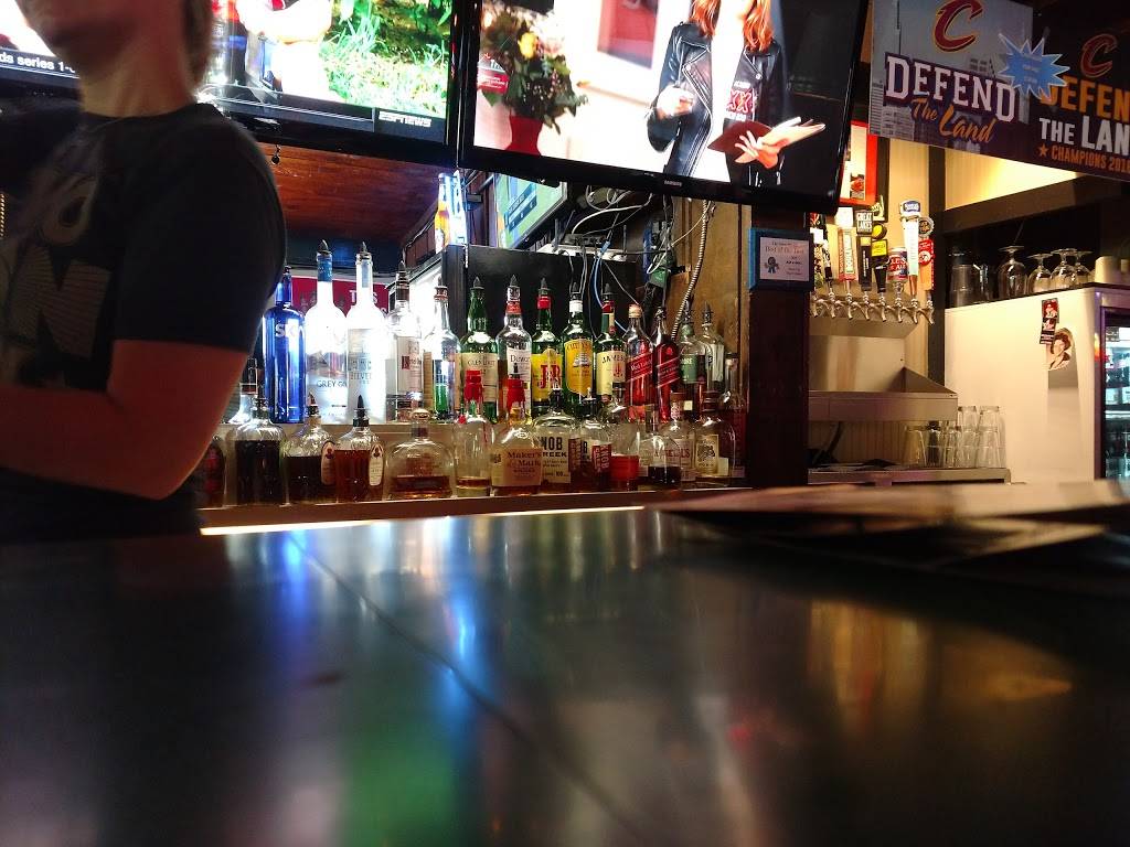 Maple City Taps And Eatery | restaurant | 11095 Chardon Rd, Chardon, OH 44024, USA | 4402859953 OR +1 440-285-9953